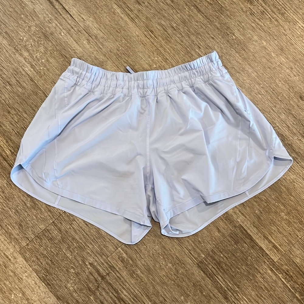 Lululemon Women’s Track That Mid-Rise Lined Short 5" Pastel Blue - Size 18
